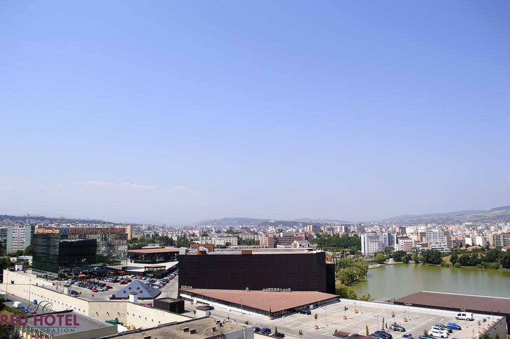 Red Hotel Accommodation Cluj-Napoca Exterior photo